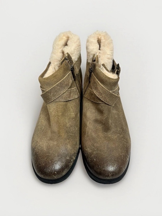 UGG Shoes - UGG Benson "1095151" Distressed Ankle Boots Buckle Zip Size US 8.5